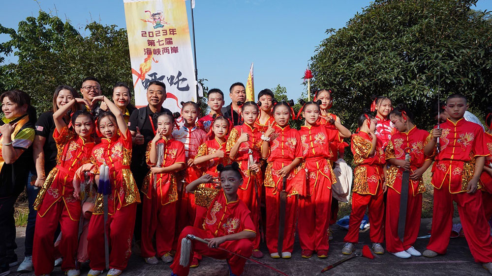 第七屆海峽兩岸哪吒民俗文化交流活動合影.jpg