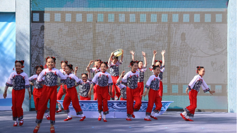 南通市海門(mén)區(qū)第五屆江海文化旅游節(jié)文藝表演.jpg