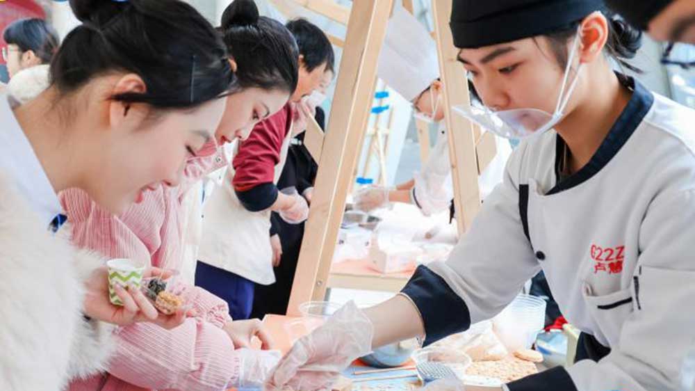惠州市僑文化精品旅游線路首發(fā)儀式非遺美食體驗.jpg