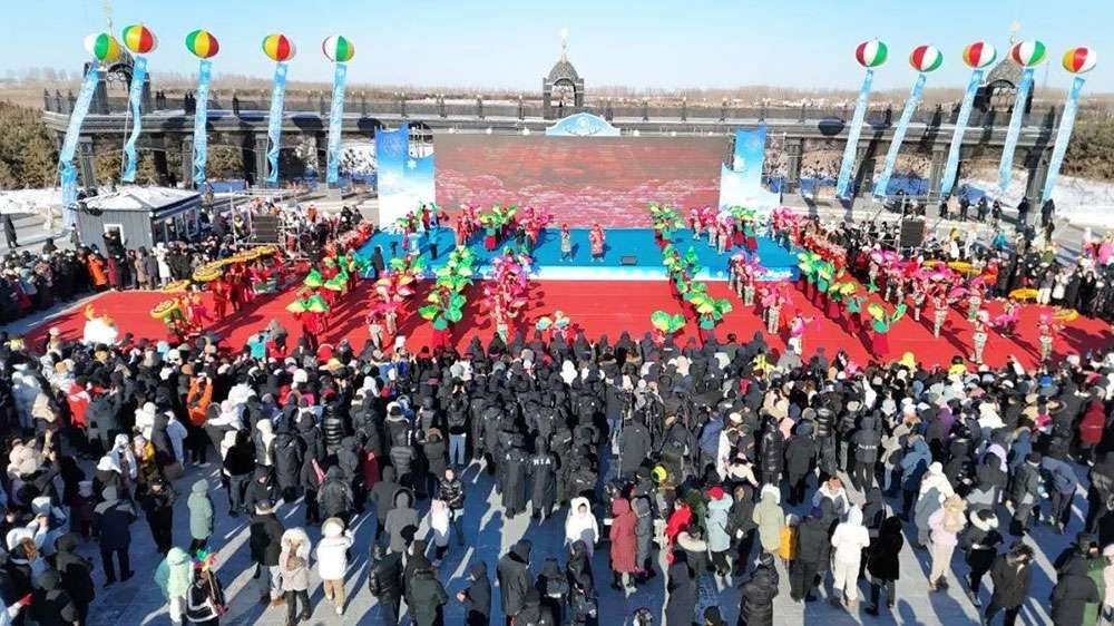 同江市第二屆冰雪旅游文化節(jié)現(xiàn)場.jpg