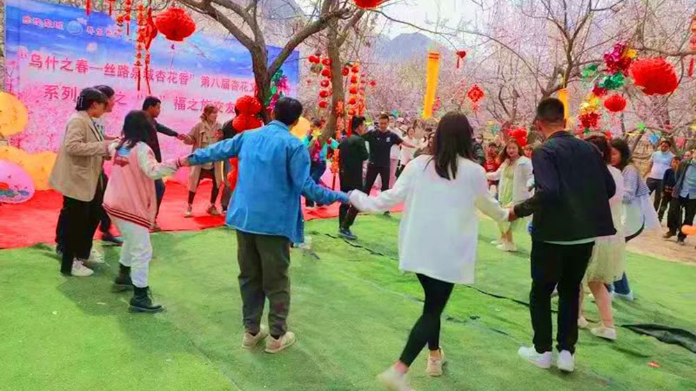烏什縣2024年春季鄉(xiāng)村文化旅游節(jié)現(xiàn)場活動.jpg