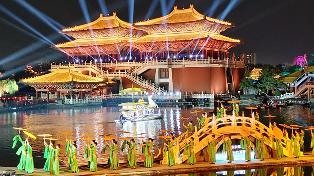 2025河南省文化旅游發(fā)展大會文化旅游消費季現(xiàn)場節(jié)目.jpg