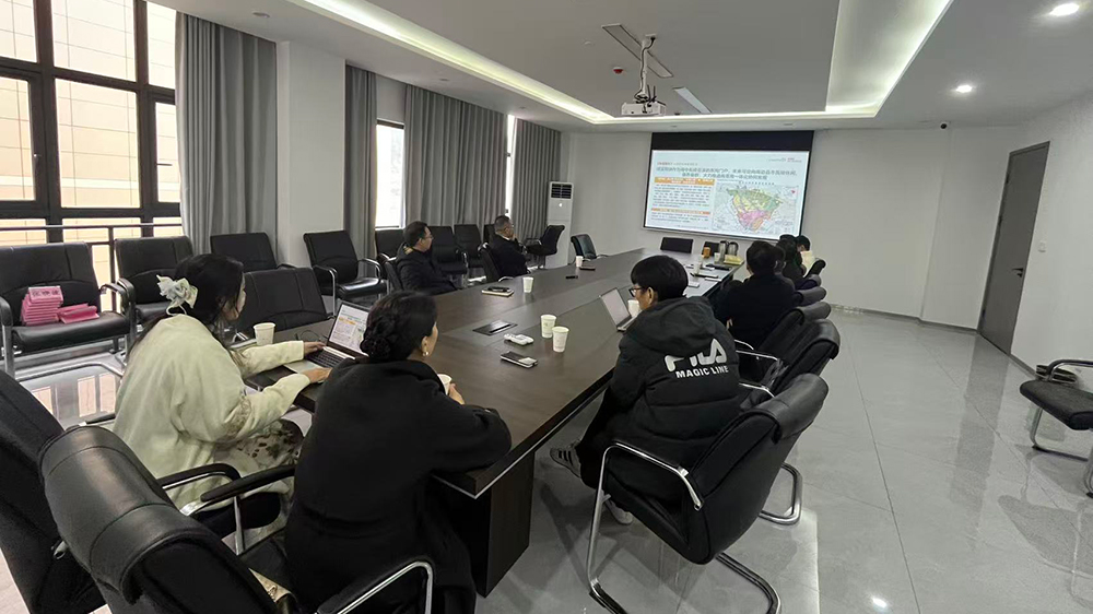 閬中文旅學院商業(yè)項目向城投公司董事長匯報.jpg