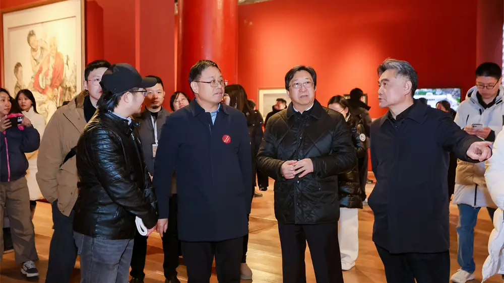 紀(jì)念長征勝利90周年暨長征國家文化公園主題藝術(shù)展現(xiàn)場.jpg