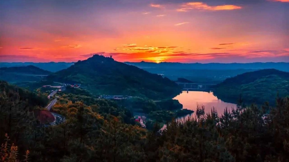 重慶：梁平區(qū)首屆明月山生態(tài)旅游文化節(jié)即將舉行，助力巴蜀文化旅游走廊建設(shè)！